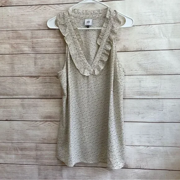 CABI SLEEVELESS‎ TOP WITH RUFFLE - Picture 2 of 6